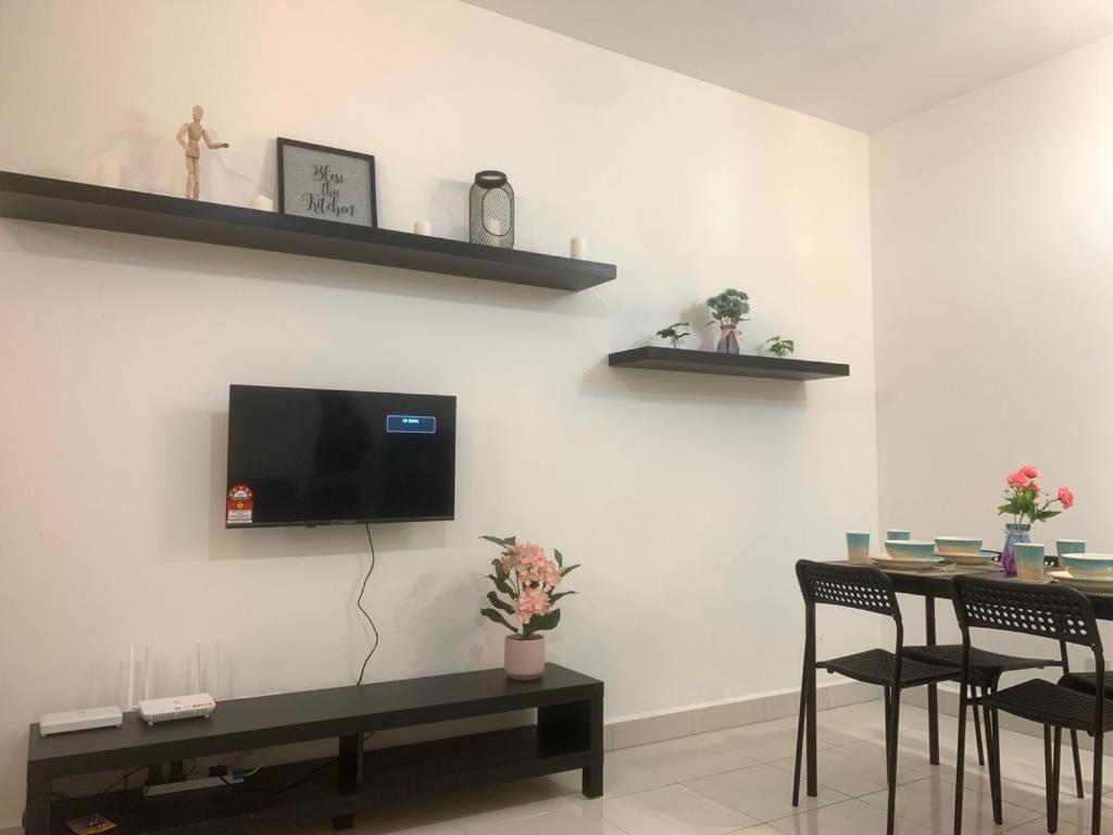 1 Dream - Tiara Imperio Studio Netflix 舒适和浪漫环境适合情侣 Bangi Εξωτερικό φωτογραφία